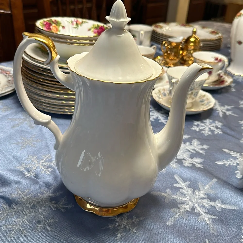 Royal Albert Val D’or Coffee Pot Teapot